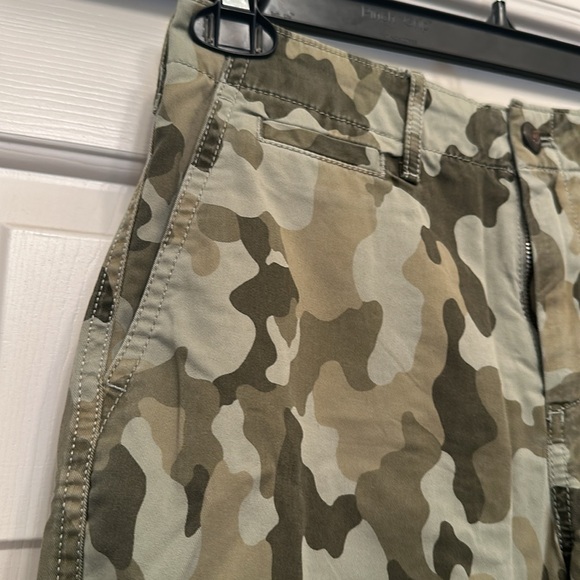 Gap khaki high rise - Picture 3 of 6